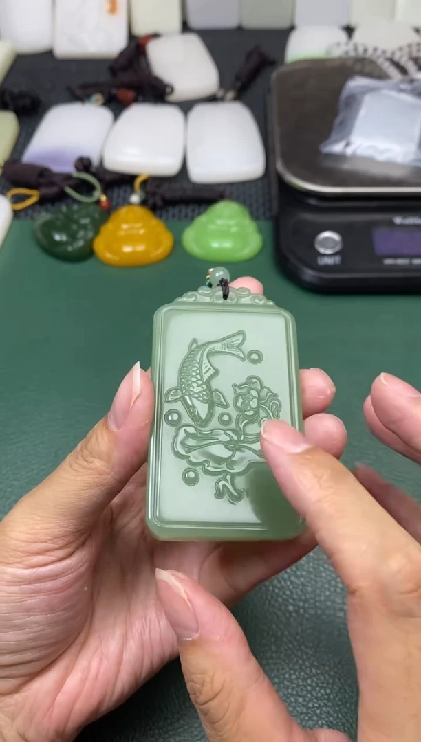 天然玉石未镶嵌颈饰