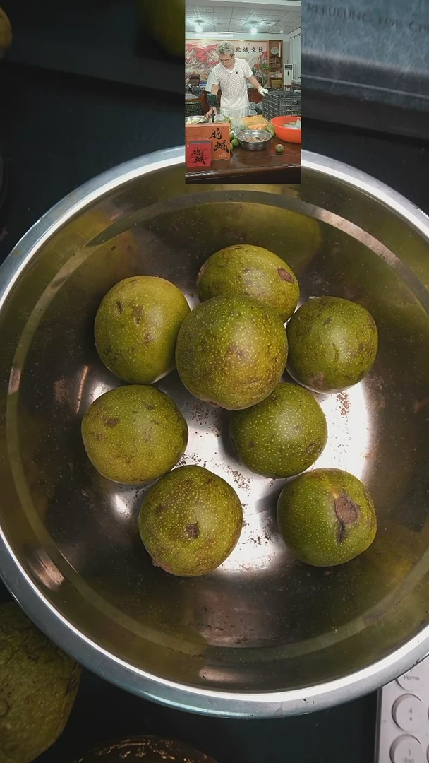 文玩核桃把件青皮盘12个（售出不退不换）