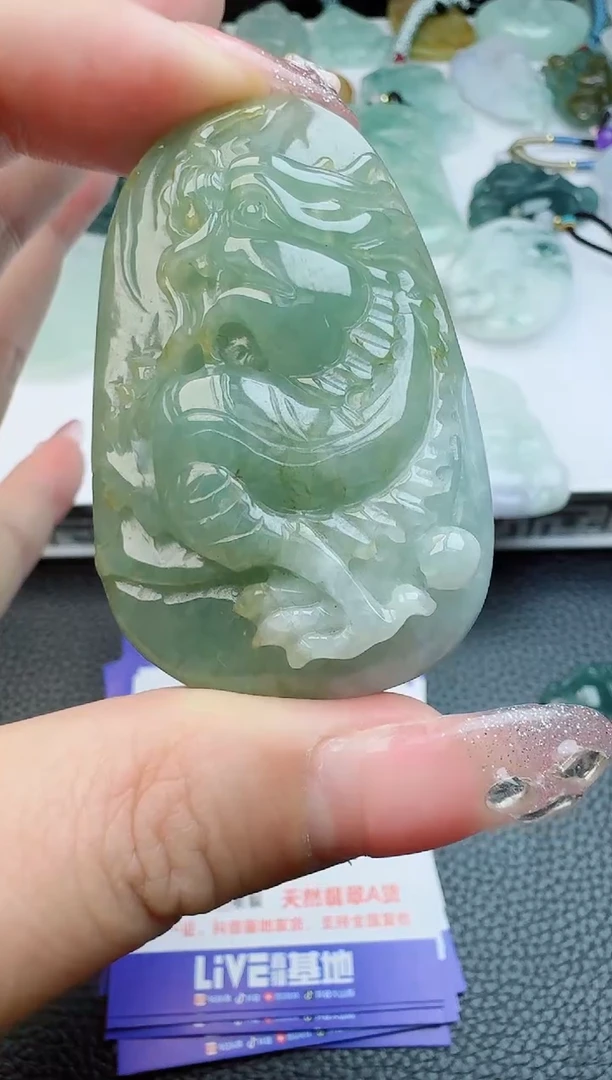 【闪购商品】翡翠颈饰未镶嵌1111111111