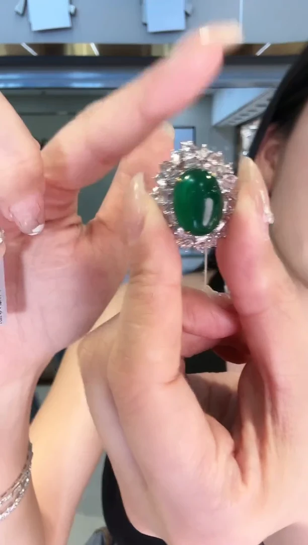 铂Pt950镶嵌戒指祖母绿10.50ct