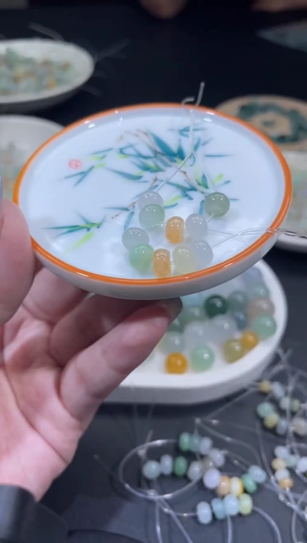 翡翠未镶嵌颈饰翡翠净货