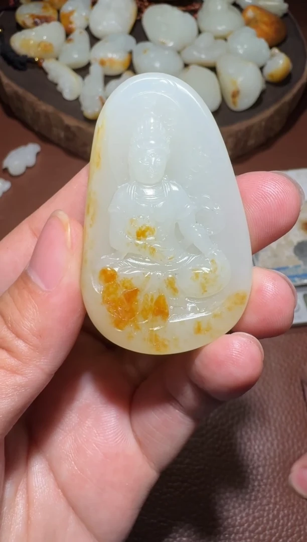 未镶嵌和田玉挂件绝*子和田玉