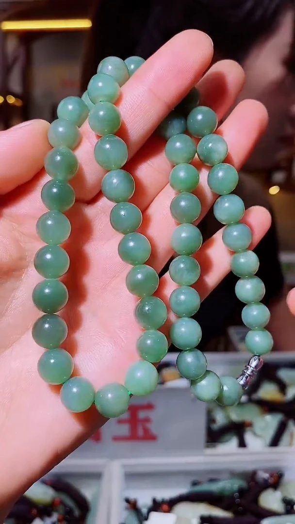 和田玉未镶嵌颈饰10