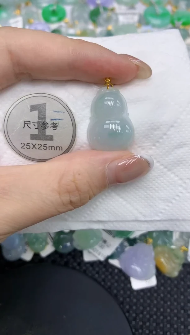 颈饰18K金镶嵌翡翠111111