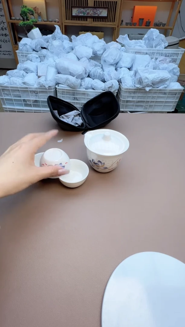 【闪购商品】摆件瓷制品S1111111111111