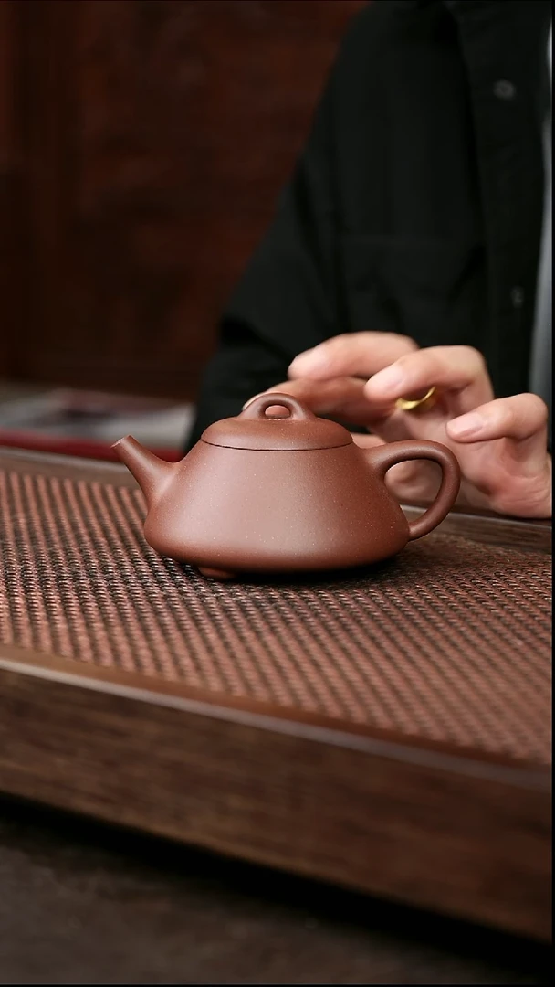 茶壶紫砂底槽清蔓生石瓢