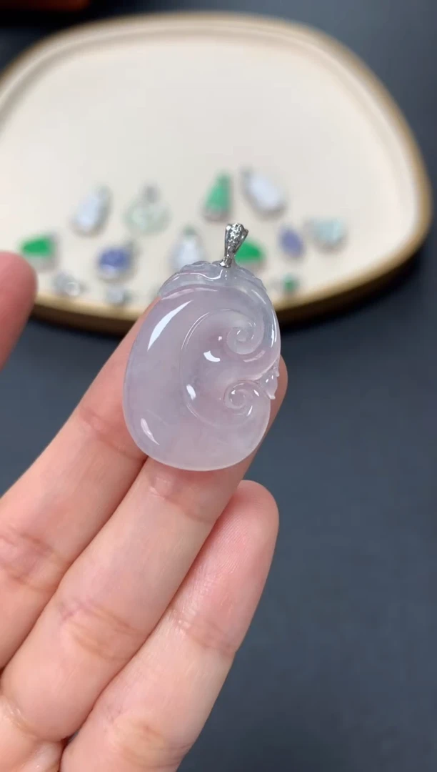 【闪购商品】翡翠吊坠(不含链)18K金镶嵌2680