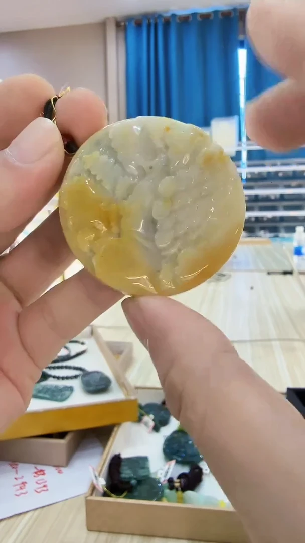 翡翠未镶嵌吊坠(不含链)103