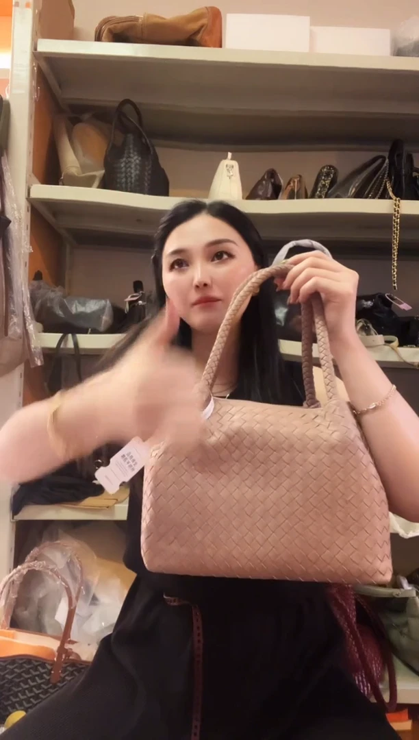 水牛剖层皮革高端订制时尚百搭女士手提 腋下 斜跨包包