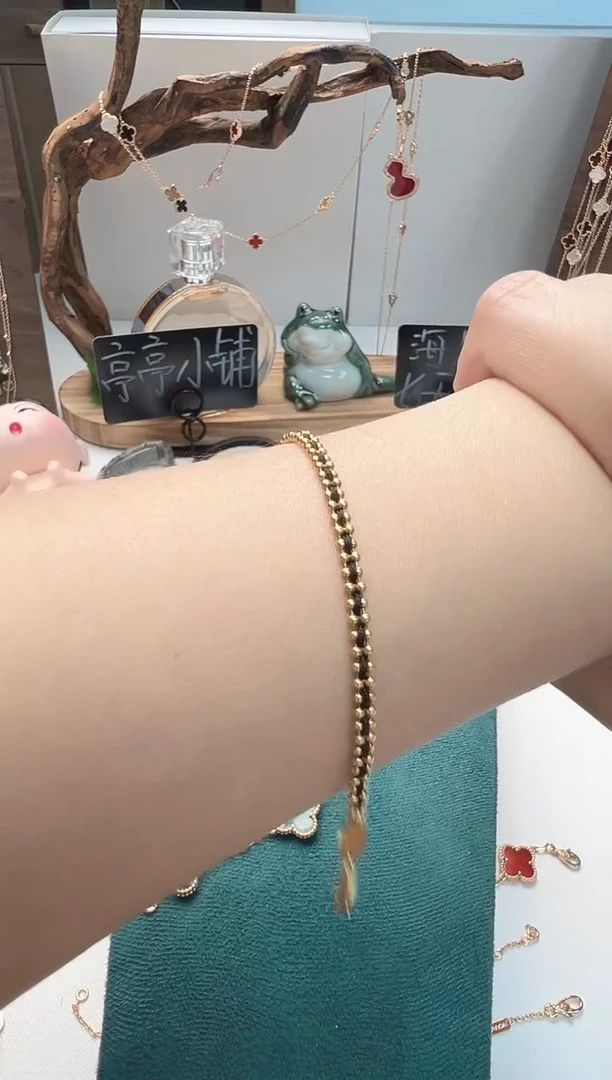 瓷片娜**人彧贤聚宝阁亭亭店