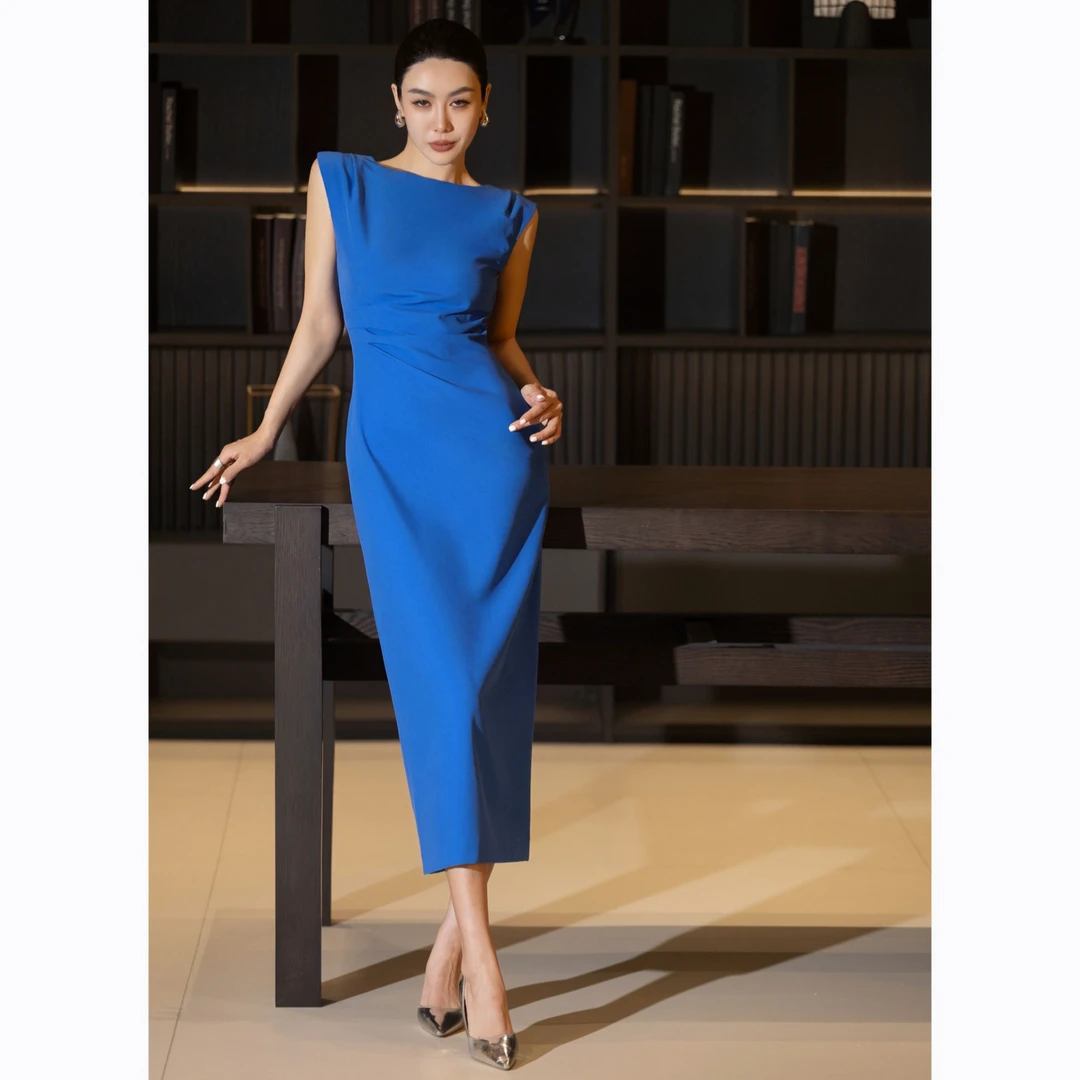 ZEROYK名媛风连衣裙2025夏季轻奢高级感风情万种超火蓝色无袖长裙