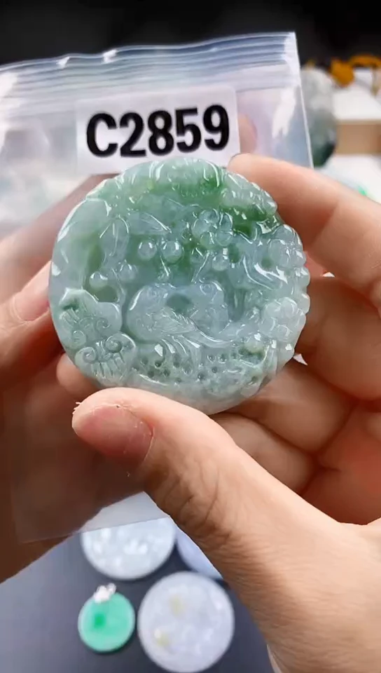 颈饰未镶嵌翡翠天然翡翠吊坠挂件