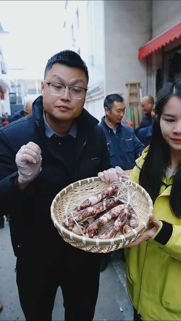 中国大陆代购农家香肠2斤