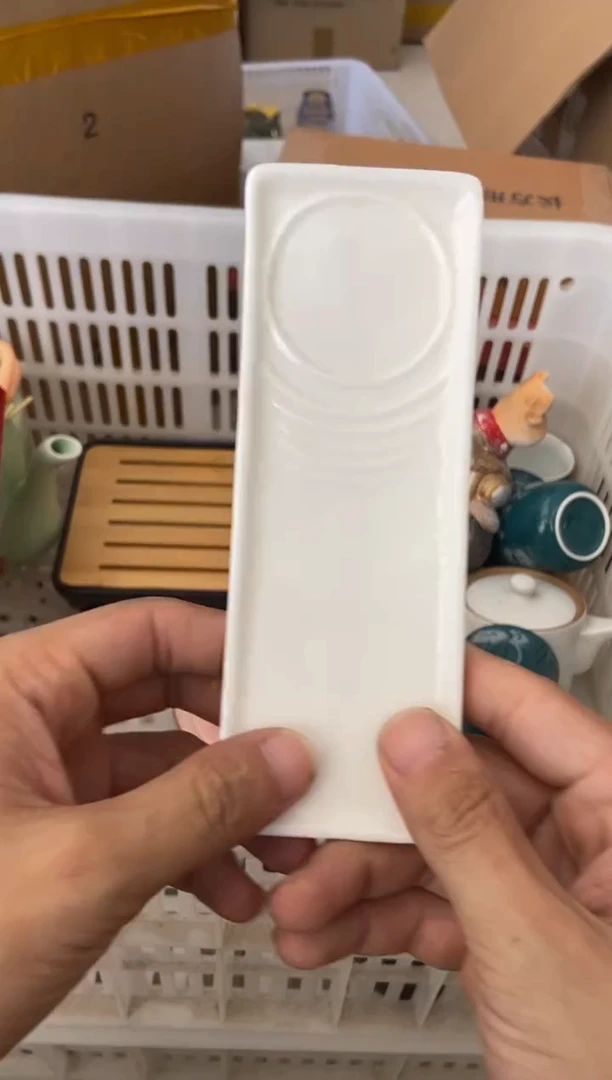 无运费险有瑕疵的摄影的产品有使用过的痕迹有点脏介意勿拍