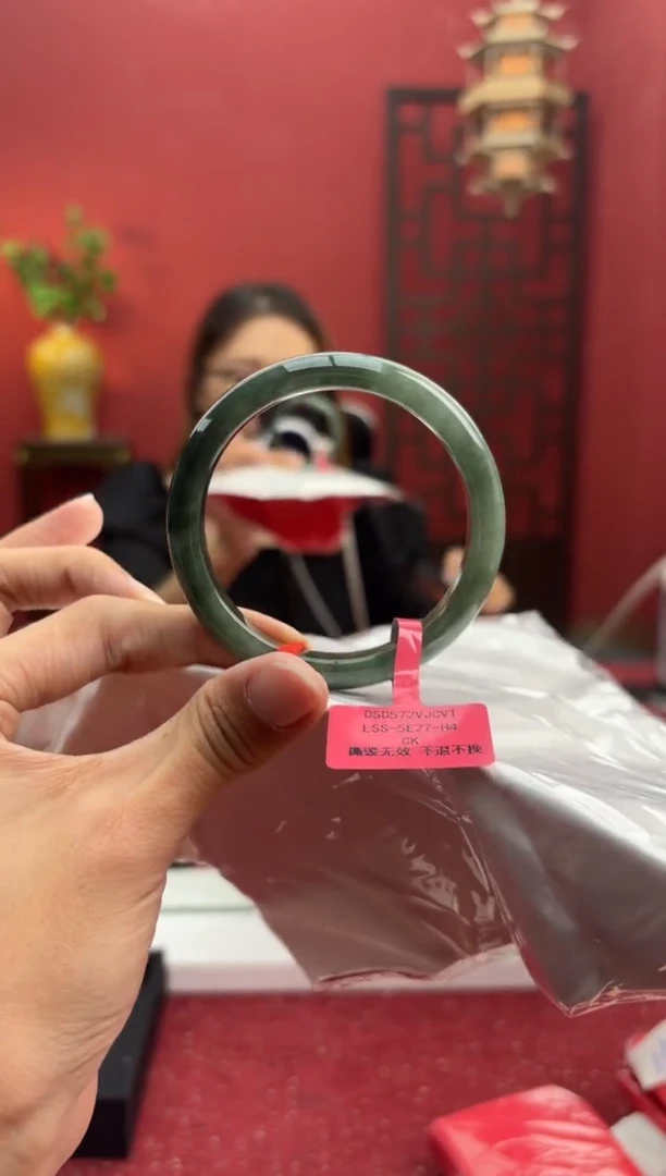 未镶嵌手镯翡翠翡翠手镯