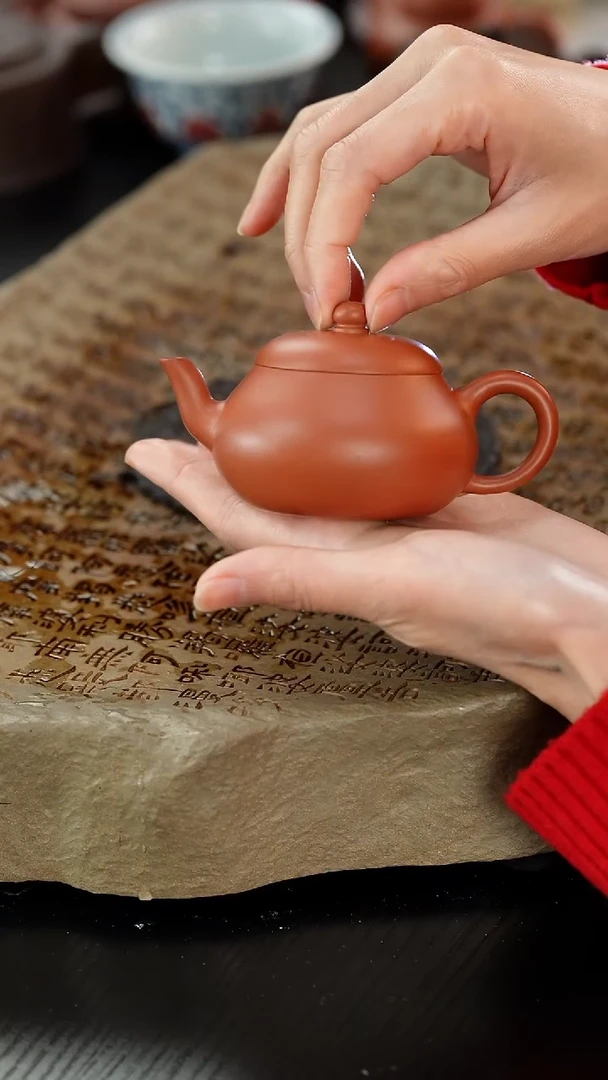 【闪购商品】紫砂茶壶lx老朱泥君德130cc