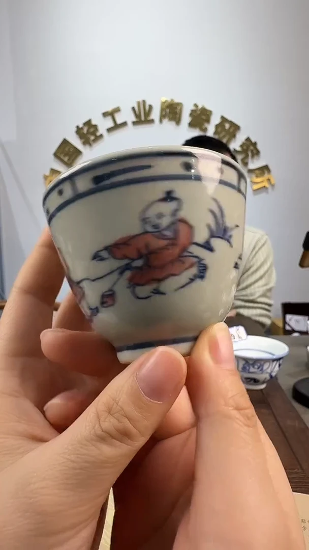 景德镇精美人物小杯