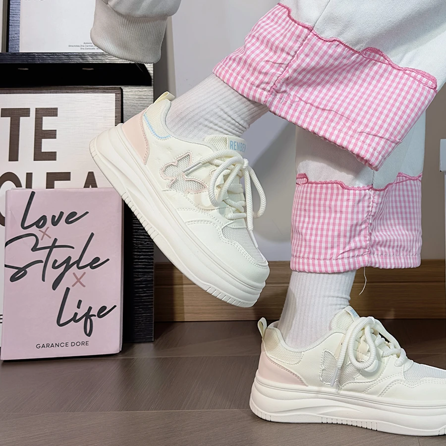 人本新款蝴蝶厚底板鞋女透气网面夏款时尚百搭网红爆款小白鞋增高