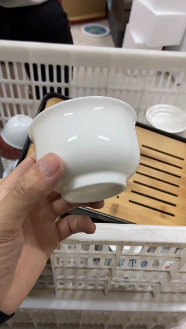 杯无运费险有瑕疵的摄影的产品有使用过的痕迹有点脏介意勿拍