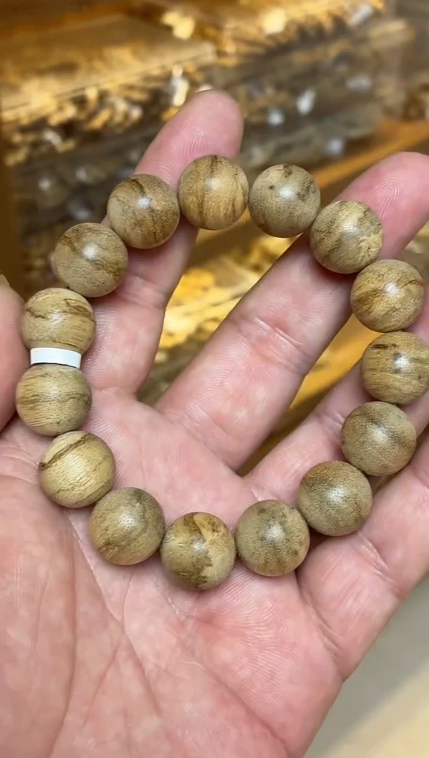 沉香手串 达拉干圆珠单圈虫漏1.5多样性发其一