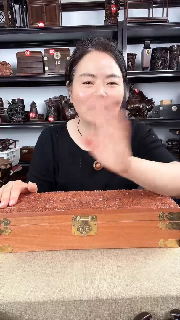 木盒老李红木工艺品