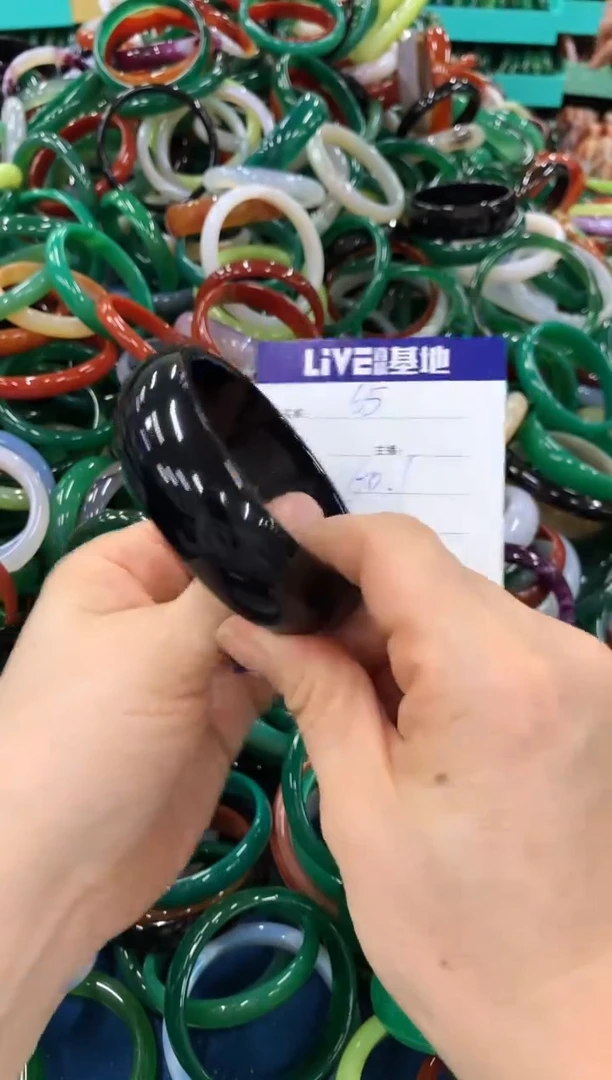 手镯玛瑙/玉髓未镶嵌65