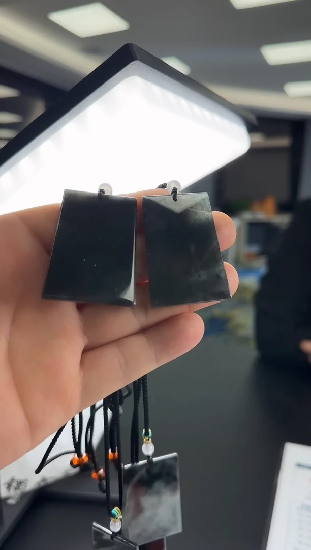 翡翠未镶嵌颈饰挂件4（多样性发货一个）