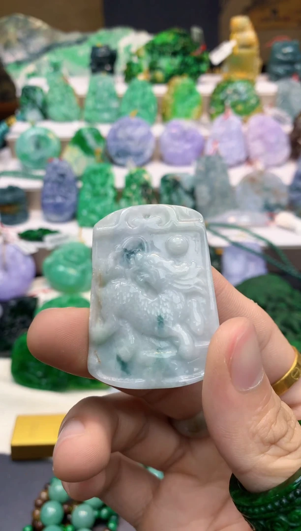 颈饰未镶嵌翡翠天然A货翡翠