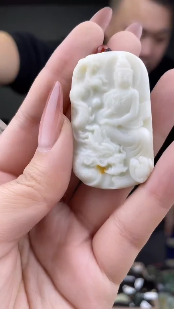 颈饰未镶嵌和田玉1