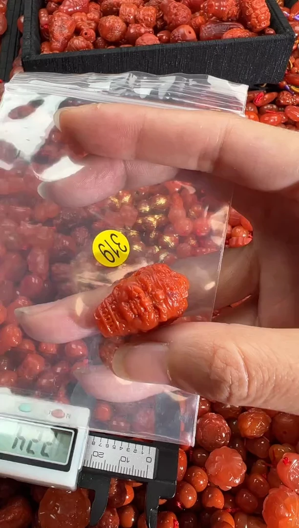 【闪购商品】南红玛瑙颈饰未镶嵌1