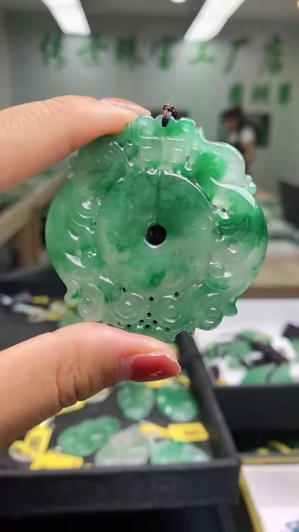 石英质玉未镶嵌吊坠(不含链)吊坠