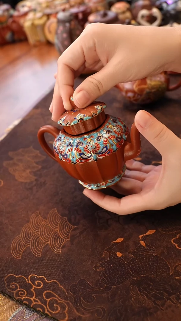 茶壶紫砂大红袍珐琅宫灯