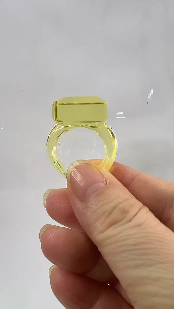 未镶嵌琥珀戒指戒指
