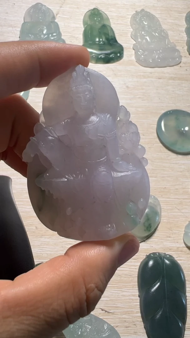 定制翡翠未镶嵌观音