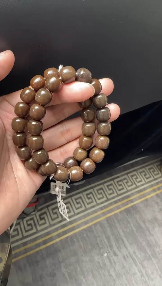 未镶嵌手串和田玉且末金山糖11x12多样性发其一