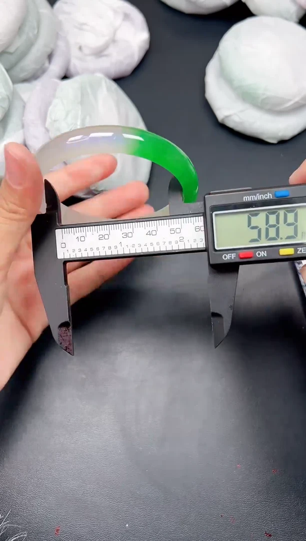 精品手镯，一物一拍Z073