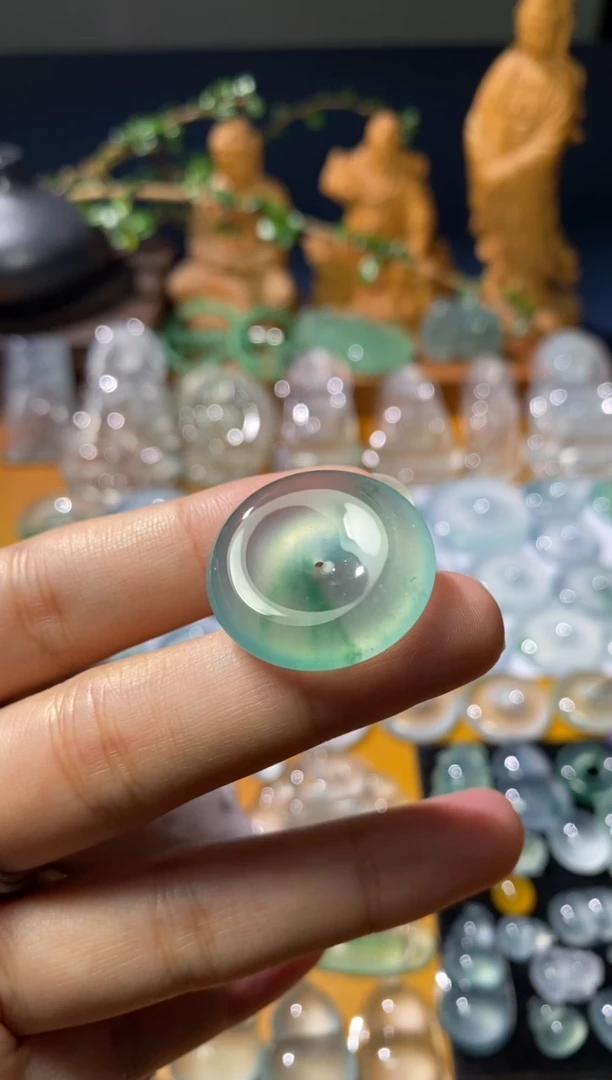 吊坠(不含链)未镶嵌翡翠平安扣