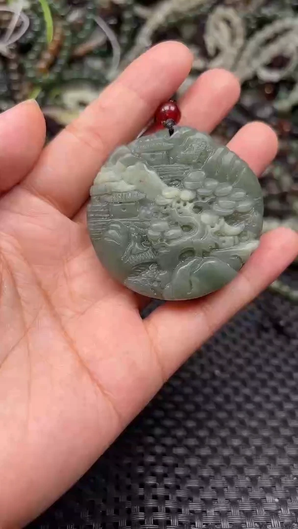 颈饰未镶嵌和田玉1