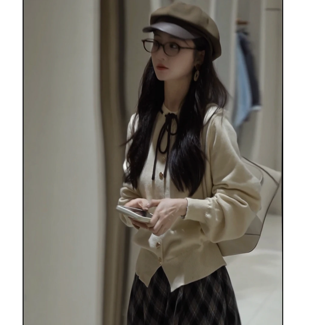 苏醒的乐园2025年秋季新款氛围感毛衣+裙子穿搭2件套SXTZB25035