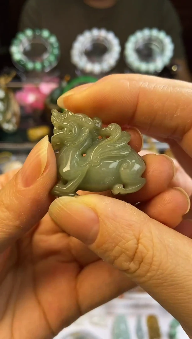未镶嵌挂件翡翠翡翠貔貅