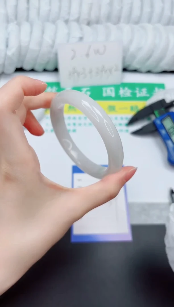 石英质玉手镯未镶嵌66-60.7