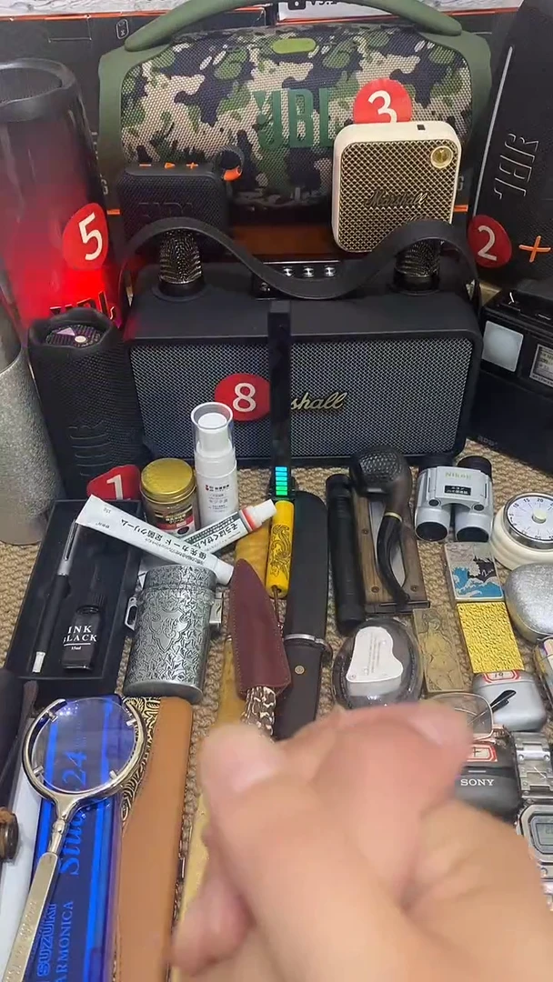 瓷片明**恒闪购商品 如图所示