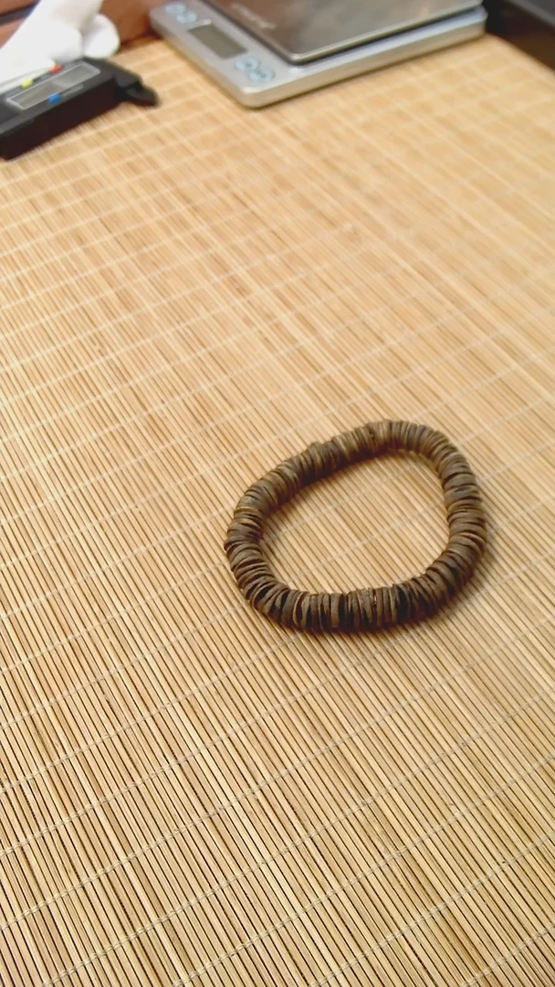 手串沉香大**爷海南种植绿奇楠沉水片珠手串
