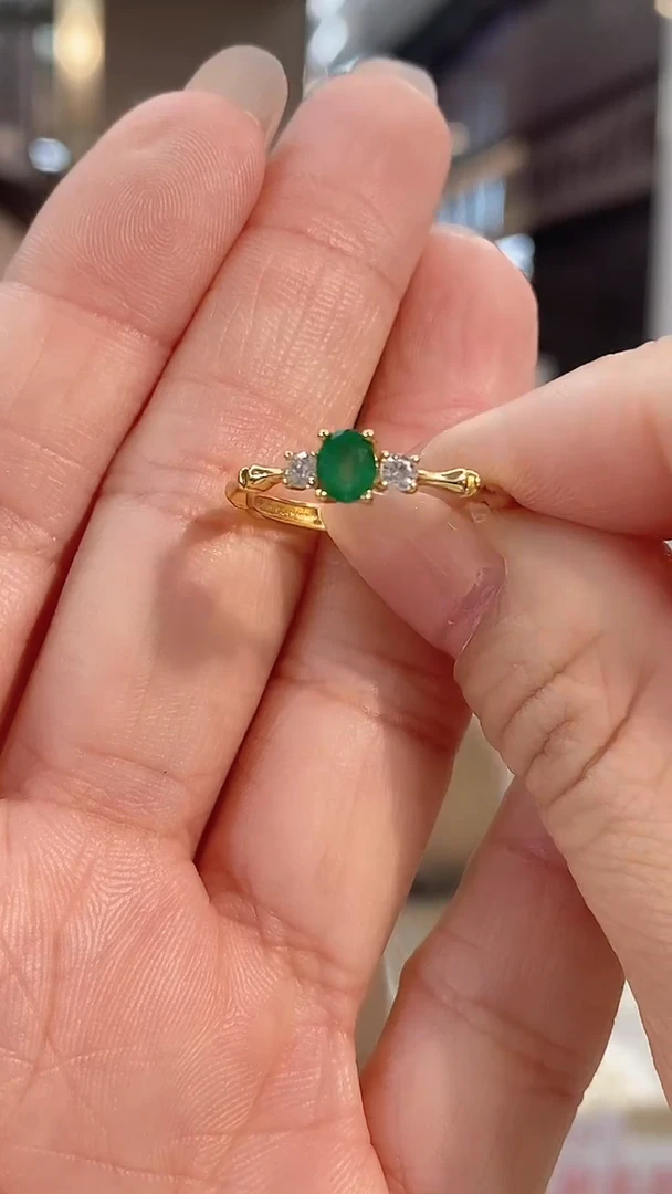 银S925镶嵌戒指祖母绿151ZB1030产品一个