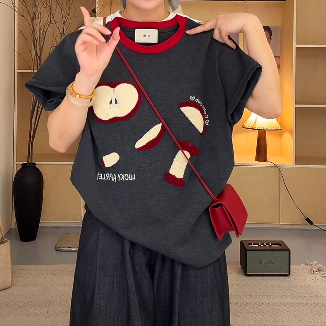 夏季重工刺绣苹果设计理念韩系ins风短袖T恤女2025新款显瘦上衣