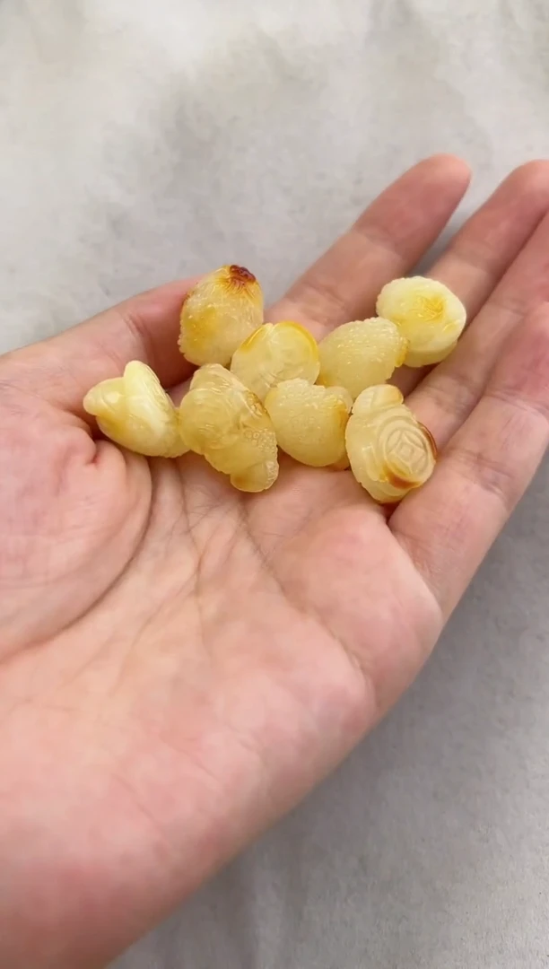 【闪购商品】琥珀裸石未镶嵌10113012-配饰  多样性发一个