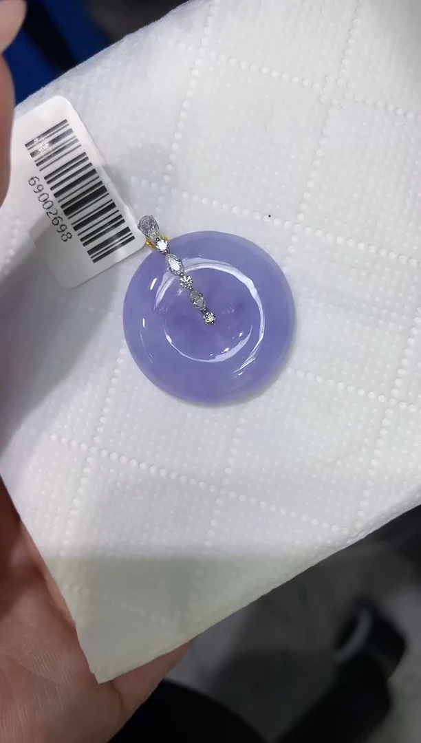 翡翠18K金镶嵌颈饰111111111