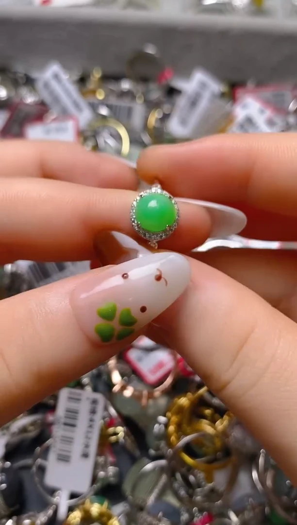 银S925镶嵌戒指翡翠百内无证书
