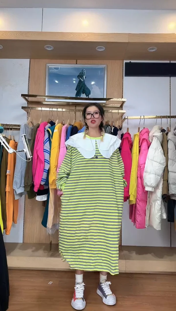 百搭宽松大码卫衣