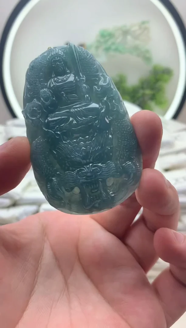 颈饰未镶嵌翡翠不动明王